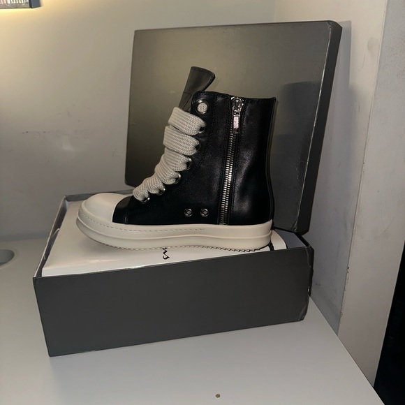 Exclusive Black Rick Owen’s Edition Jumbo Lace Sneaker - Picture 6 of 6